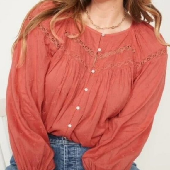 Old Navy Tops - Old Navy Women's Button Up Embroidered Lace Blouse